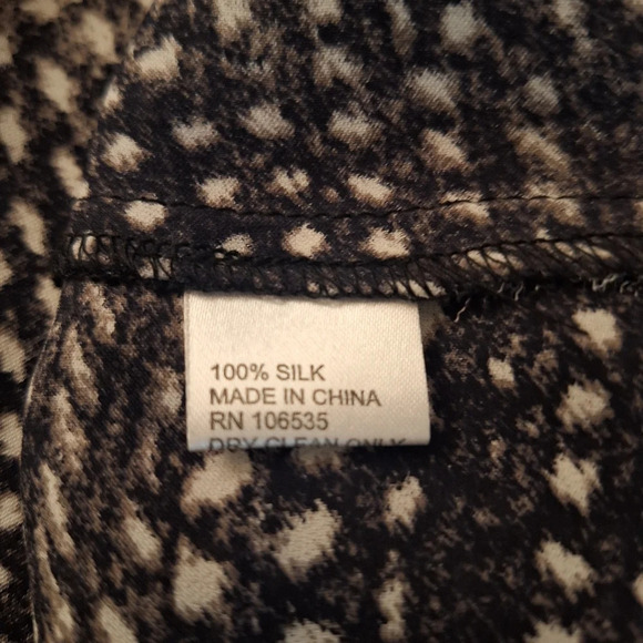 Barney's  NY CO-OP 100% silk top SZ XS - Picture 7 of 7